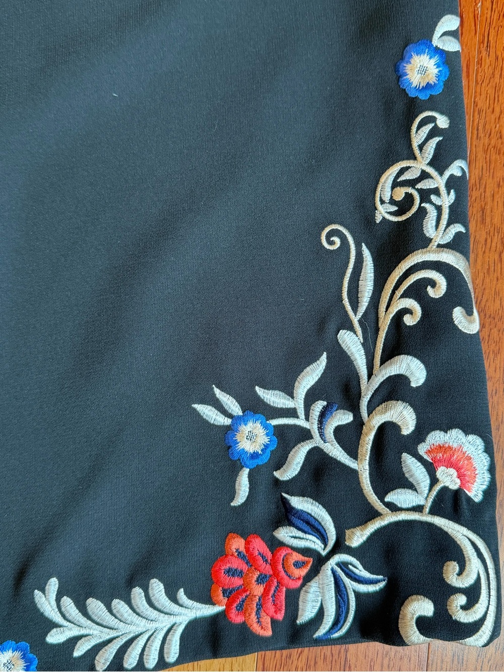 Tahari Black Midi Skirt with Floral Embroidery - Picture 2 of 7